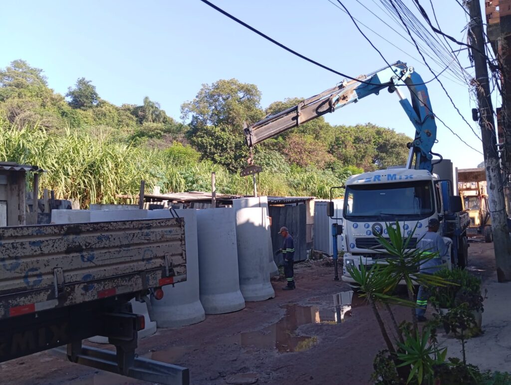 Execução de drenagem pluvial e escavação de valas em São Paulo - PAVIBEM